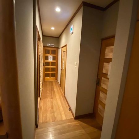 Tsuruya Guesthouse Hiroshima Exteriör bild
